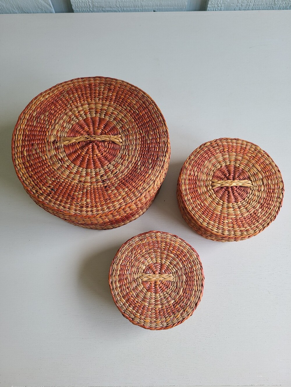 Vintage Wheat Grass Nesting Baskets with Lids